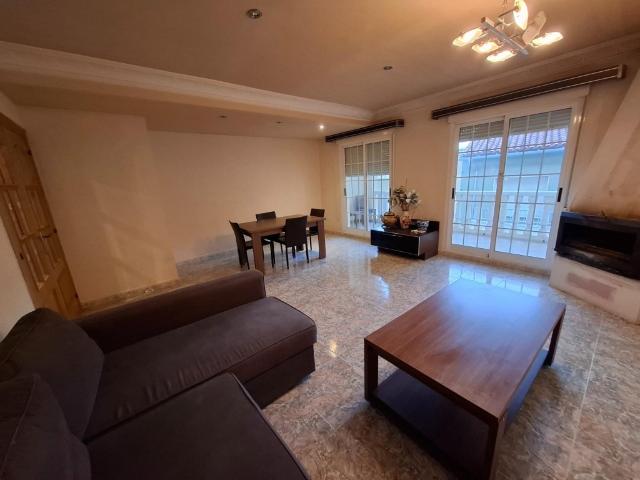ESPECTACULAR DUPLEX EN CASTELLO DE RUGAT