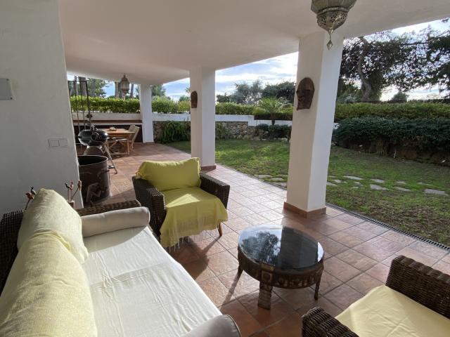 Espectacular dúplex en planta baja en Los Pinos de Aloha, Nueva Andalucía, Marbella