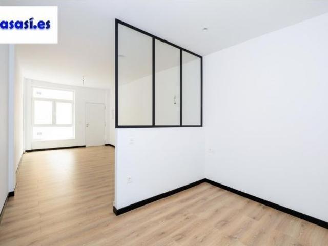 Espectacular Estudio de diseño, totalmente reformado