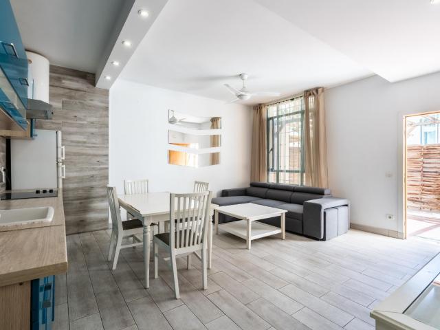 Espectacular espacio tipo Loft con gran terraza en San Eugenio, Costa Adeje. – 0067 04576