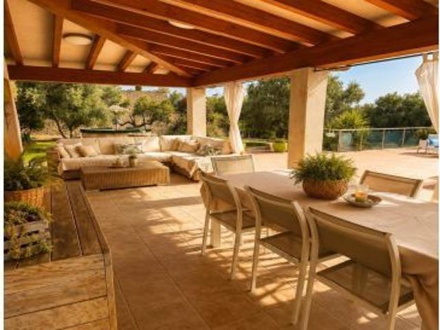Espectacular finca con piscina infinity y vistas a la Serra de Tramuntana en Alaró