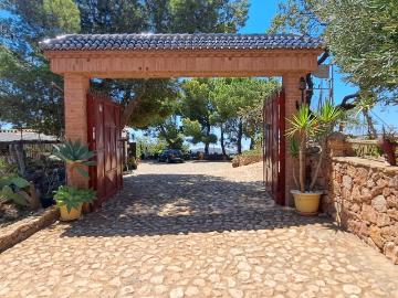 Espectacular finca de 50.000 m2 con vivienda a solo 15 minutos de Aguadulce Félix, Almería