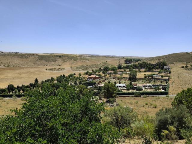 Espectacular Finca Urbana de 1.800m2 y Vivienda de 150m2