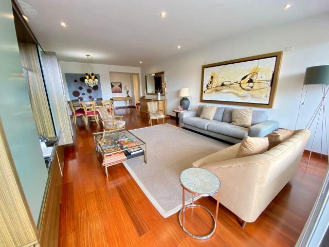Espectacular flat 240 m2 de Mario Lara con excelente distribución y acabados