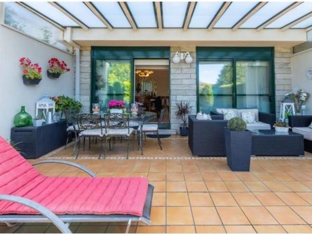 Espectacular joya inmobiliaria en la urbanización Rio de Quintas A Coruña