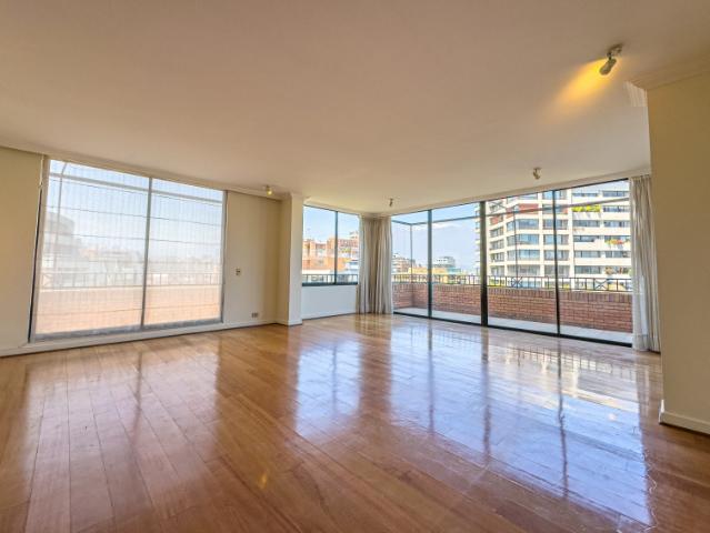 Espectacular Penthouse en el Corazón de el Golf