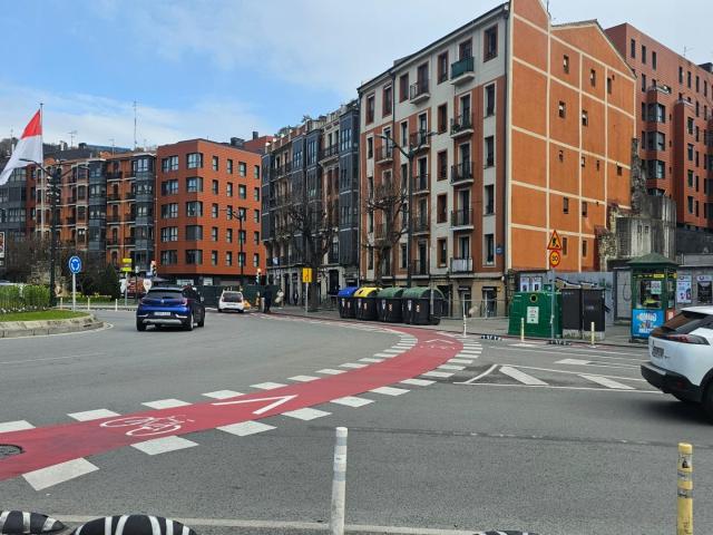 ESPECTACULAR PISO TODO EXTERIOR en PLAZA AYUNTAMIENTO BILBAO