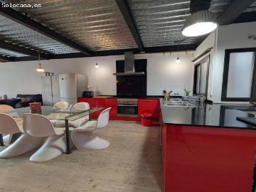 Espectacular piso con estilo industrial y bohemio en el corazón de Molins de Rei – Zona Terraplè