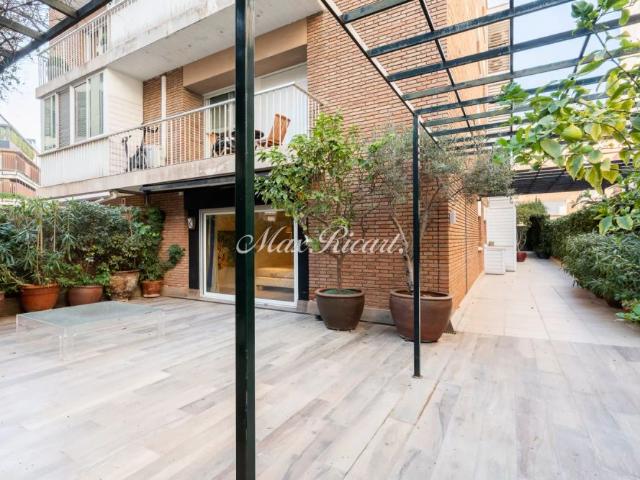 Espectacular piso con terraza de 200m² en Turó Park 234m²