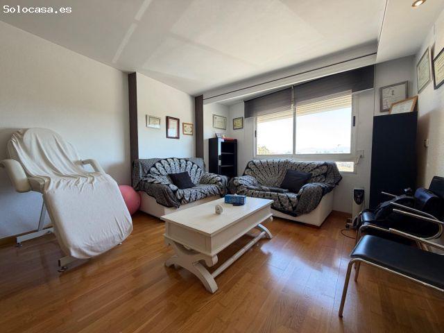 ESPECTACULAR PISO DE 180 M2 EN UNA MUY BUENA ZONA DE LLLIRIA