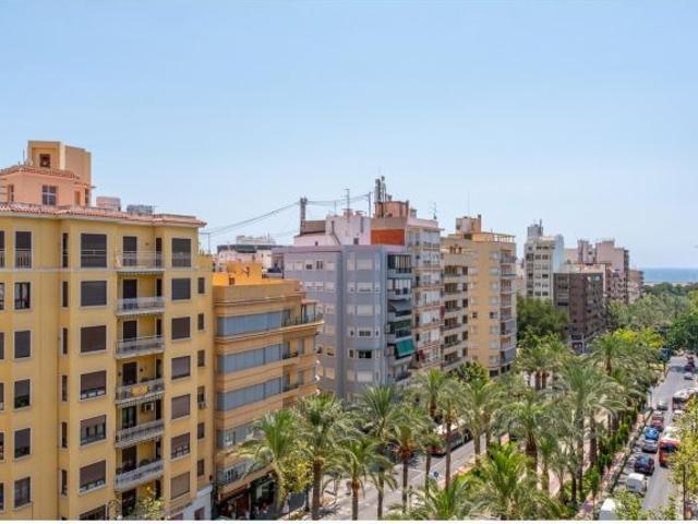 Espectacular piso en el corazón de Alicante con terraza perimetral