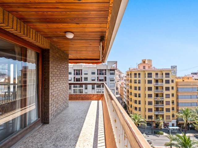 Espectacular piso en el corazón de Alicante con terraza perimetral