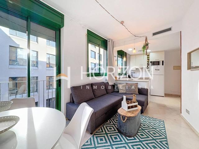Espectacular piso esquinero y luminoso en el corazón de Barcelona