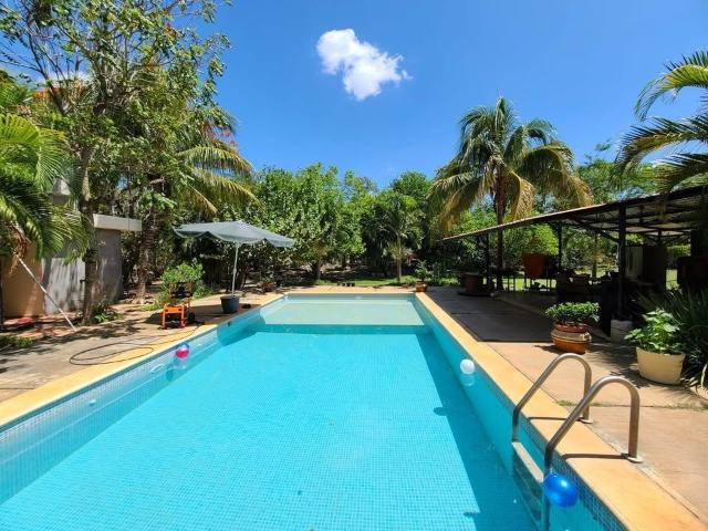 ESPECTACULAR PROPIEDAD EN VENTA CON TERRENO DE 11200M2 DE TERRENO MERIDA SUR FVC 2804