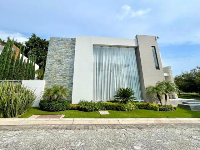 Espectacular Residencia en Venta – Fraccionamiento El Manantial