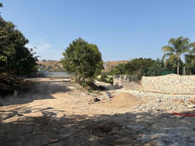 Terrenos en venta en Las Cañadas dentro de condominio