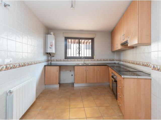 ESPECTACULAR TRIPLEX CON GARAJE Y TRASTERO EN MONACHIL