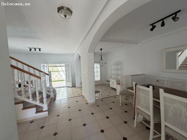 ? ESPECTACULAR TRIPLEX CON PISCINA EN AGUADULCE— ESPACIO, LUZ Y CALIDAD DE VIDA