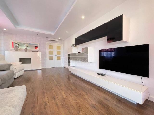 ESPECTACULAR VIVIENDA EN BALERMA