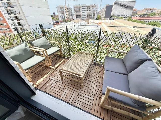 ESPECTACULAR VIVIENDA EN JOSE ROCA COLL