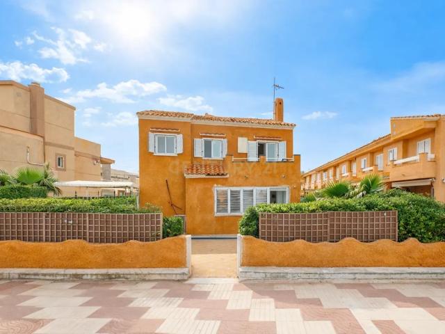 Espectacular vivienda en primera línea de playa en el Pouet, Sueca, Valencia