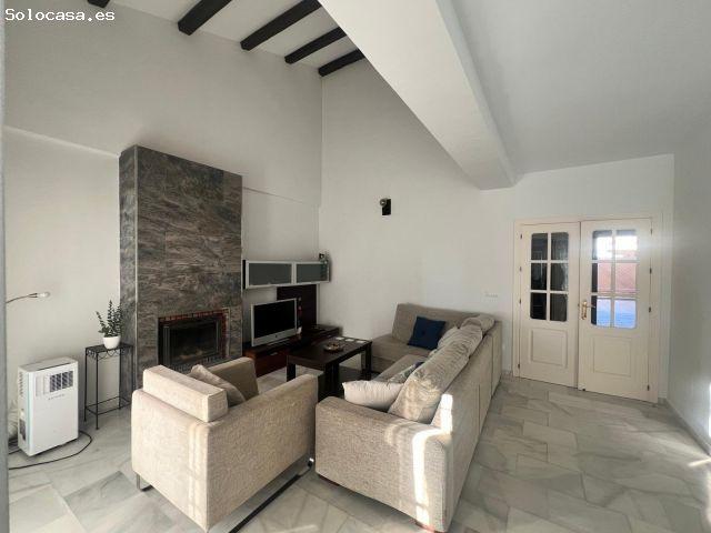 Espectacular vivienda luminosa con piscina privada en Los Barrios