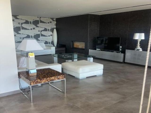 Espectacular Villa en 1º linea de Arenales del sol lujo