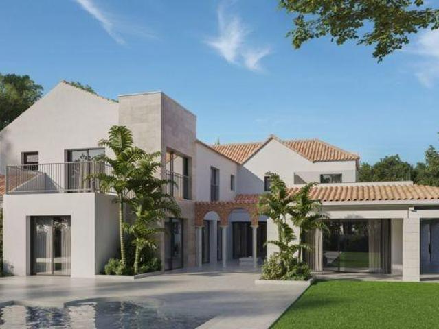 ESPECTACULAR VILLA EN REFORMA MARBELLA