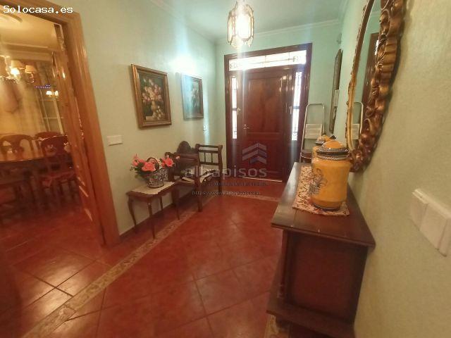 ESPECTACULAR Y EXCLUSIVO CHALET RESIDENCIA CON PARCELA DE 2350 METROS EN AGUAS NUEVAS