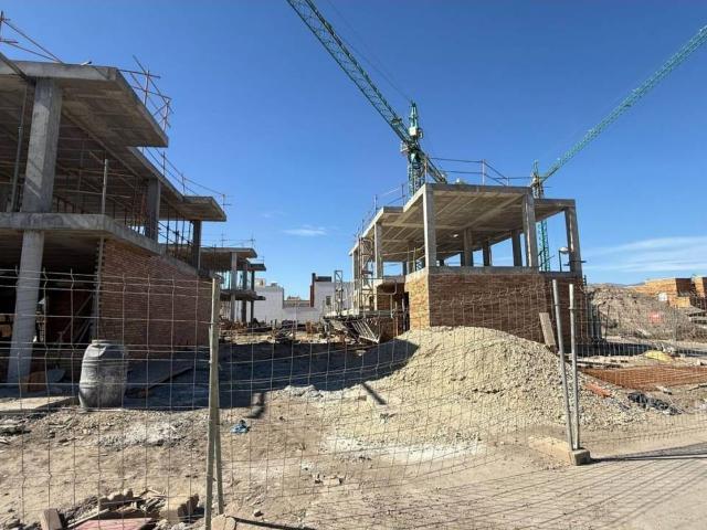 Espectaculares casas con parcela en La Cañada de Almería