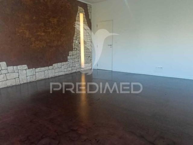Espetacular apartamento t3 recuperado – amadora excelente localização