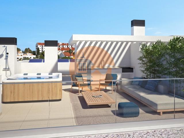 Espetacular apartamento T2, top floor, com um maravilhoso terraço privado com 57.60m2 e uma fabulosa vista mar