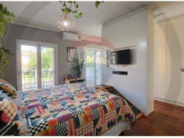 Espetacular casa em condomínio para venda com 3 quartos, sendo 2 suítes, 337m²