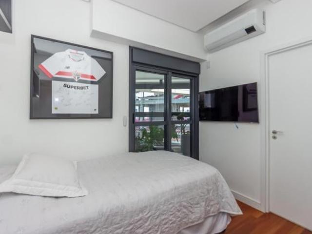 Excelente duplex para venda em Chácara Santo Antônio com 4 quartos, sendo 4 suítes, 270m² maria cl