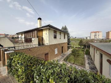 Moradia Bifamiliar + Anexo com #TERRENO #CENTRO DE BRAGANÇA