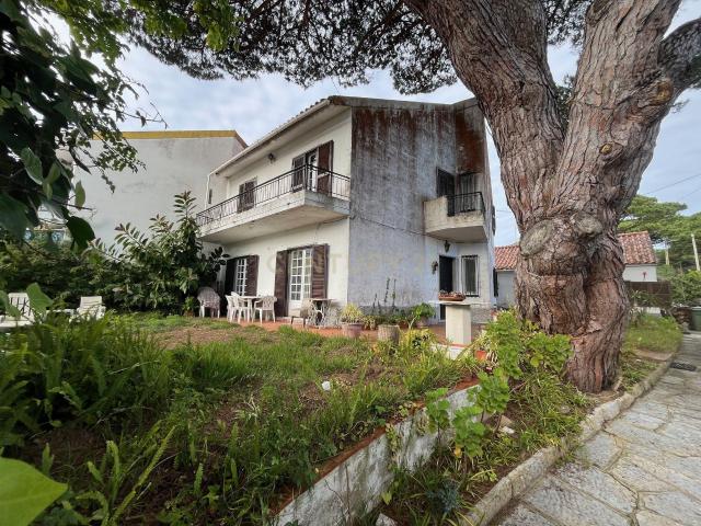 Espetacular Moradia em Colares, Sintra 6 Quartos e Jardim