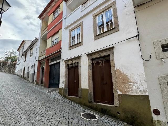 Espetacular Moradia T4 em Penamacor, Castelo Branco