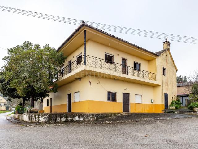 Espetacular Moradia T 5 para recuperação Melriça, Santiago da Guarda, Ansião