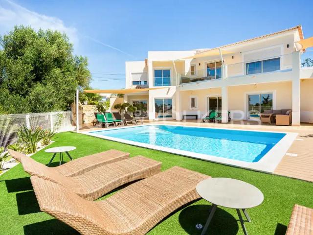 Espetacular moradia V4 com vista mar 315m² Lagoa e Carvoeiro