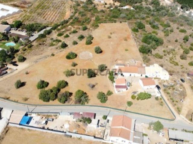 Espetacular Quinta com 10.120m2 em Lagoa
