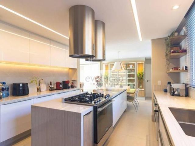 ESPETACULAR RESIDENCIA COM 5 QUARTOS PISCINA TERRENO DE 1337,70 M2