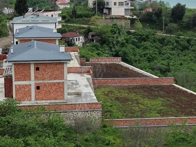 ESPİYE MERKEZ'DE DENİZ VE ŞEHİR MANZARALI HARİKA VİLLA