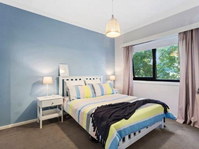 'Espirit Close' A Beautiful Secret in a Leafy Enclave