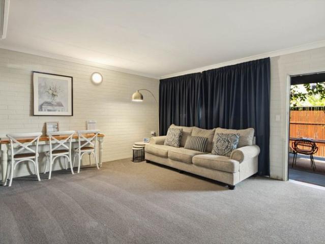 Esplanade Apartment Fully Furnished