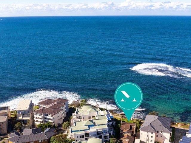 Esplanade Home, Your Oceanview Retreat Access Via 2 Roker Street, Cronulla