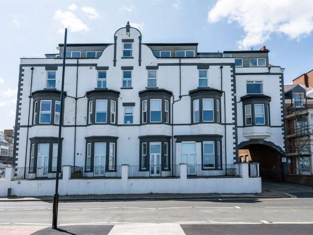 Esplanade, Whitley Bay NE26, 3 bed flat to rent, £3,000 pcm | PrimeLocation