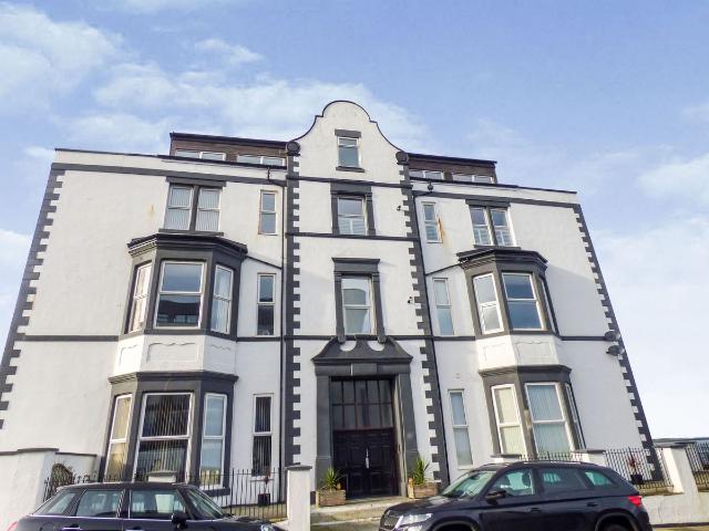 Esplanade, Whitley Bay NE26, 3 bed flat to rent, £3,100 pcm | PrimeLocation