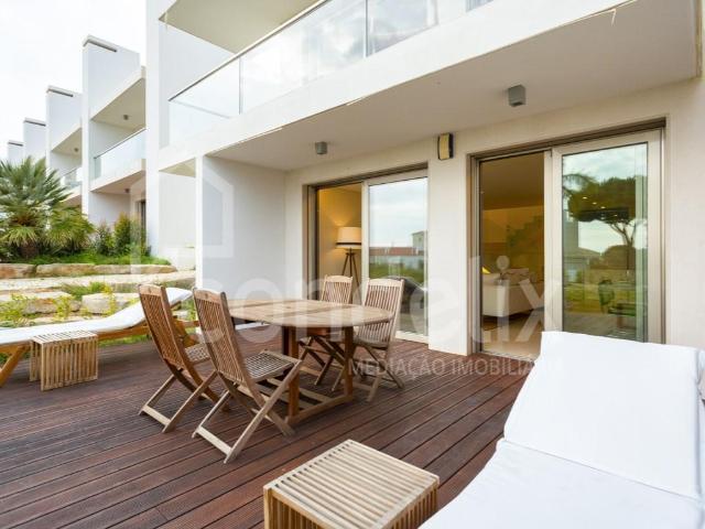 Esplêndida moradia T2+1 nova no Caminho da Torre Velha, Albu. 110m² Armação De Pêra