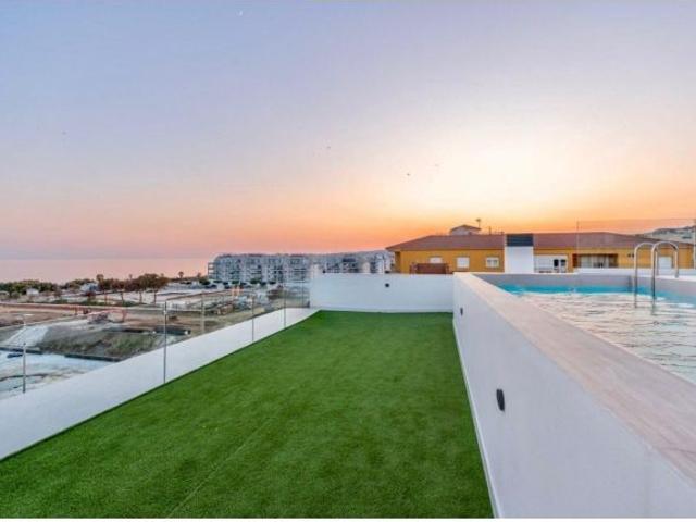 Espléndido Apartamento a Estrenar en Torrox Costa Disponible de Septiembre a Junio 2027