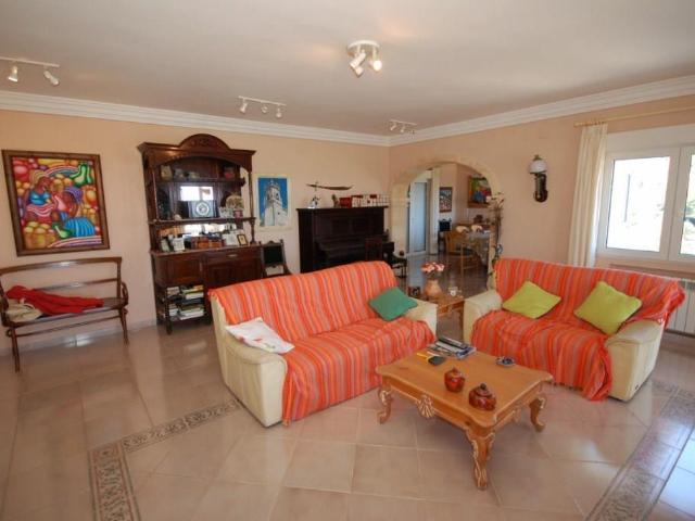 Espléndido chalet de lujo con fantásticas vistas al mar y pa. 525m² El moral